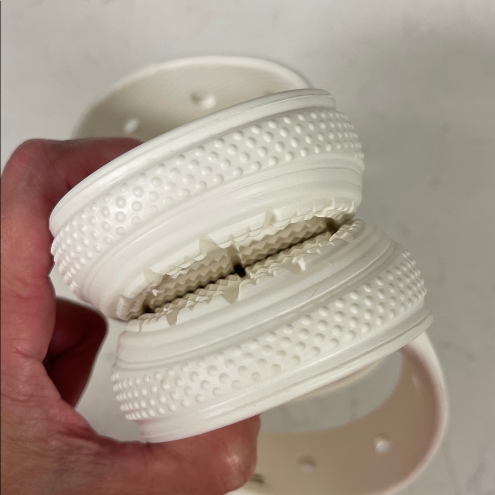 Crocs Classic 206761 Slide Sandals Unisex White Comfort Two-Strap Casual 8W - 6M - Picture 6 of 17
